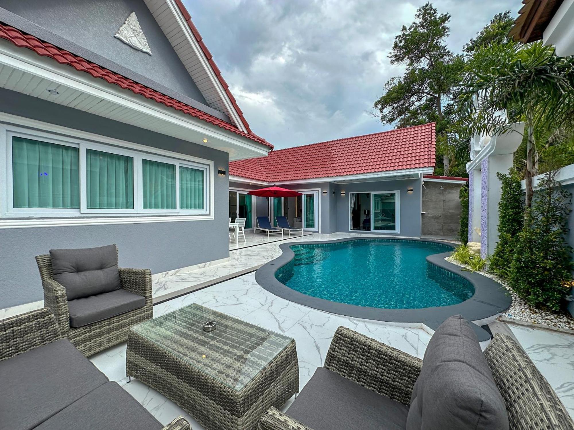 View Talay Pool 67, Beach, Pattaya *