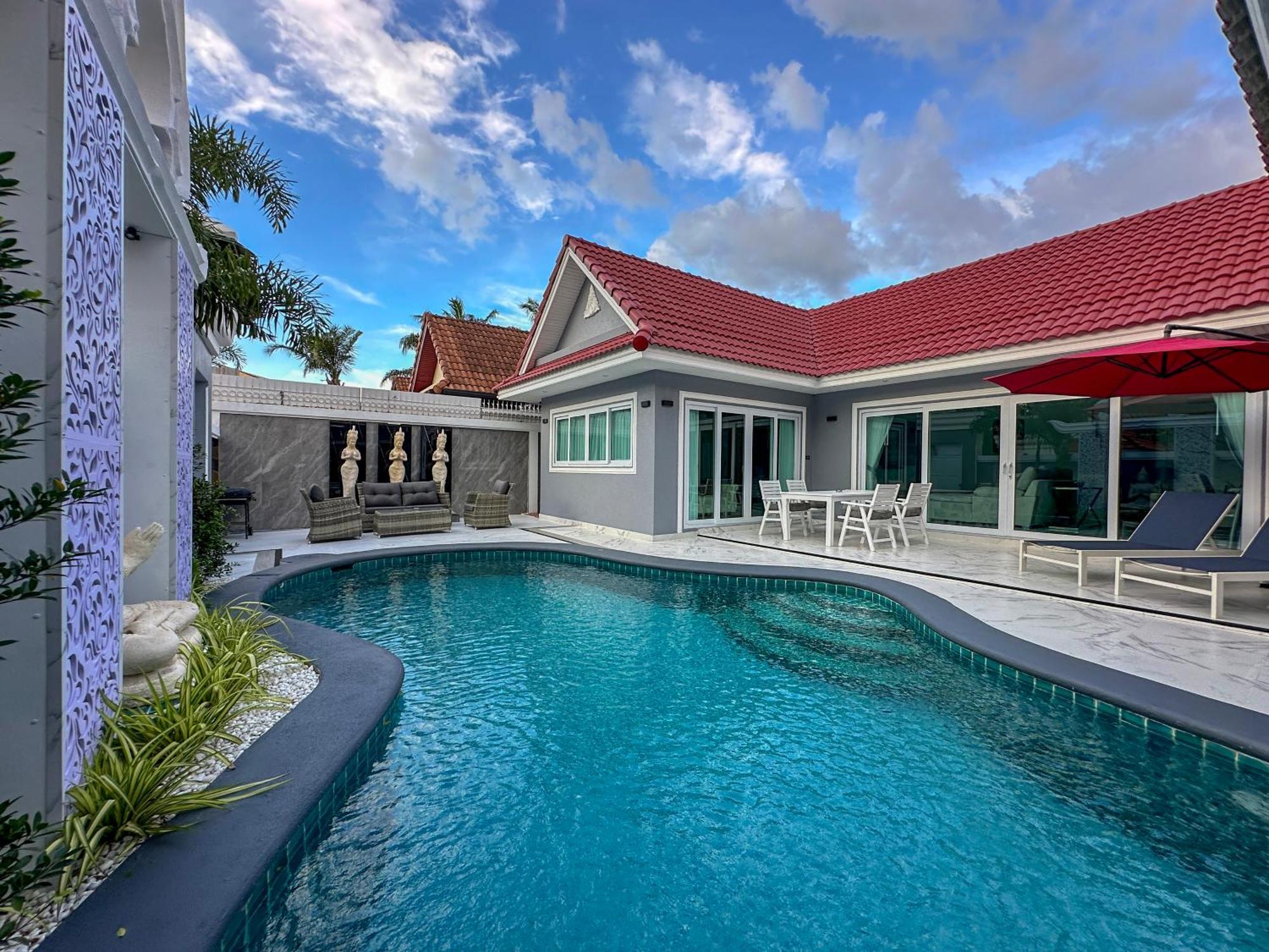 Villa View Talay Pool 67, Beach, Pattaya *