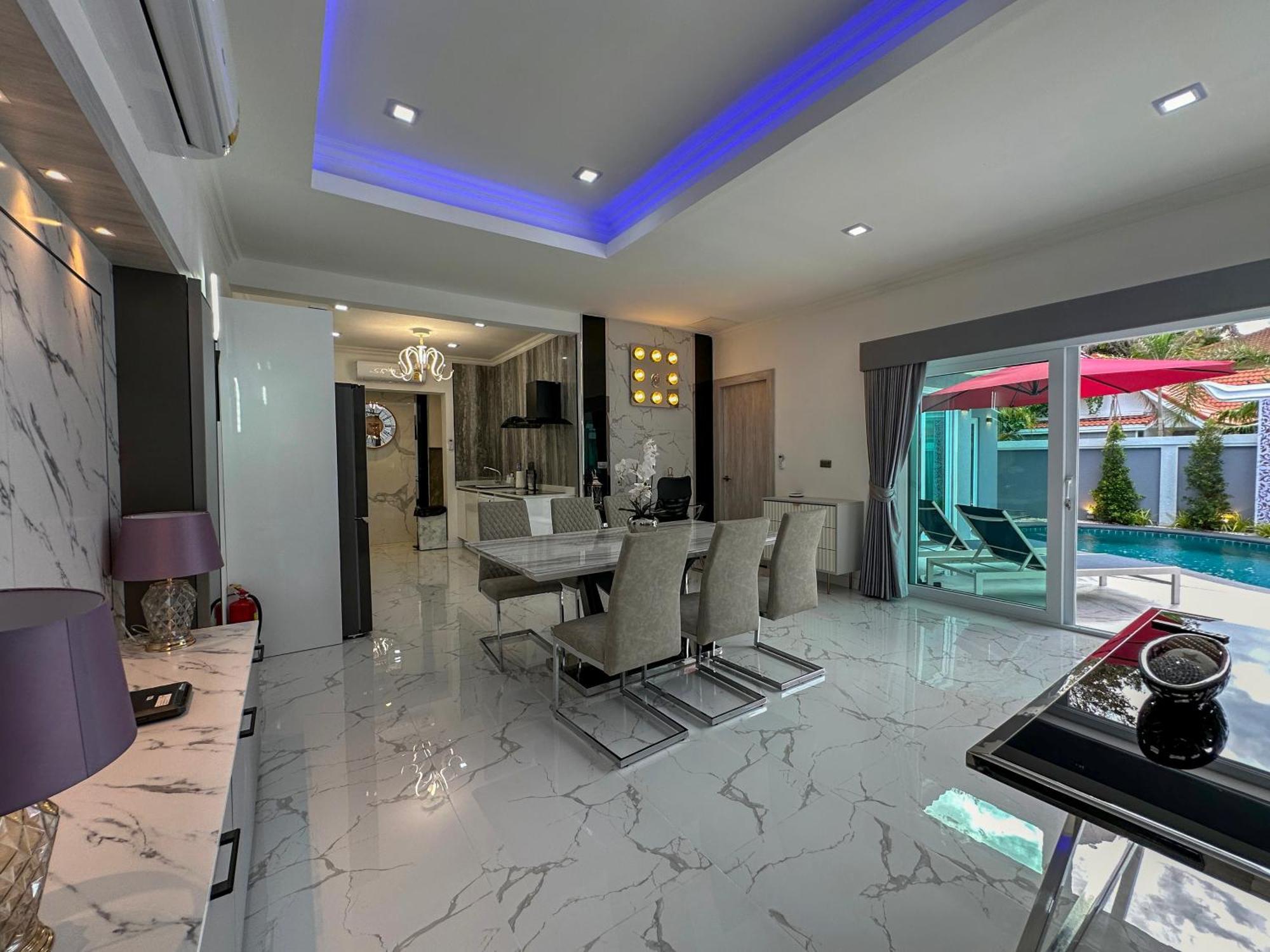 Villa View Talay Pool 67, Beach, Pattaya *